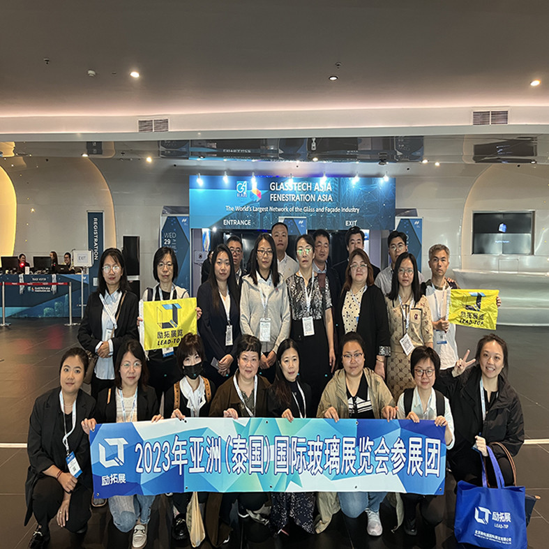 Últimos blogs da empresa sobre Representantes da Jeffer participam da Glasstech Asia & Fenestration Asia na Tailândia