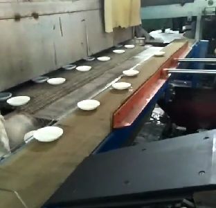 Comprar Linha de produção de vidro branco redondo para artigos de mesa Máquina de moldagem de tigelas de vidro ópalo 380V Fabricação em linha