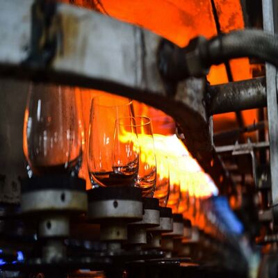 comprar Linha de Produção de Vidro para Louças de 60 TPD - Taça Clara para Uso Diário online manufacture